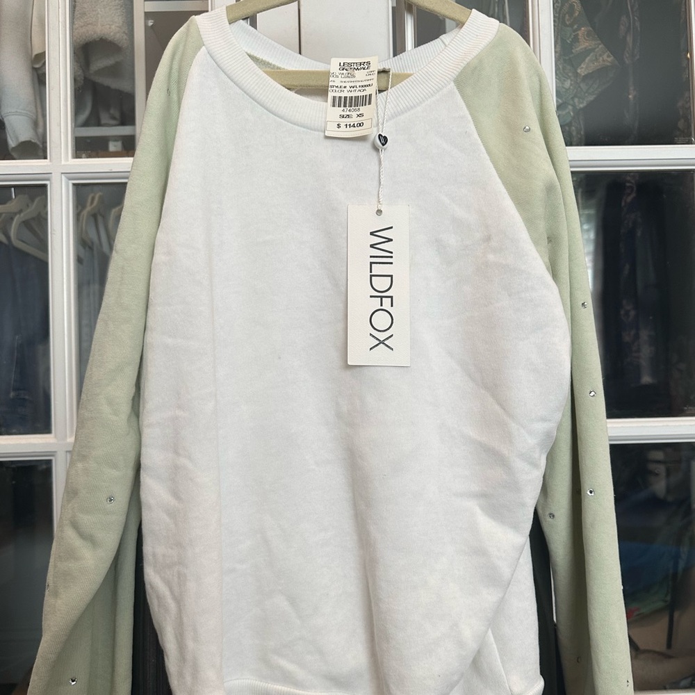 NWT! Wildfox Super Soft Green + White Lounge Sweatshirt